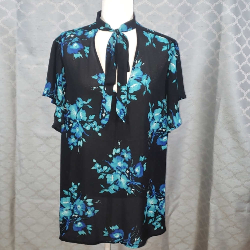 Torrid floral blouse, size 3
